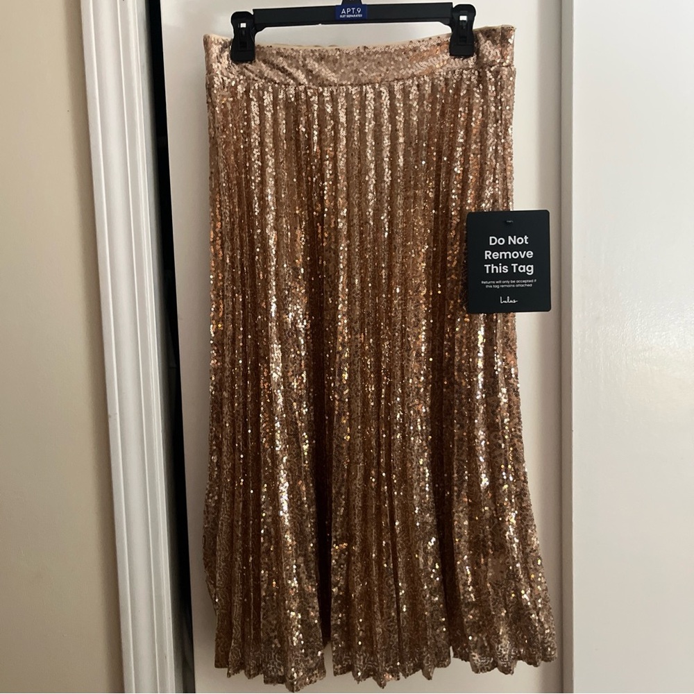Lulu's Rose Gold Sequin A-Line Skirt - Picture 4 of 12